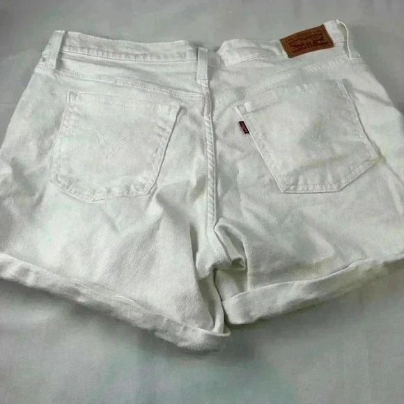 NWOT - Levi Mid Length Women's Jean Shorts - Size 32 (Chalk White) - Picture 7 of 8